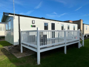 Beautiful 8 Berth Caravan With Decking At Naze Marine Holiday Park Ref 17344Br